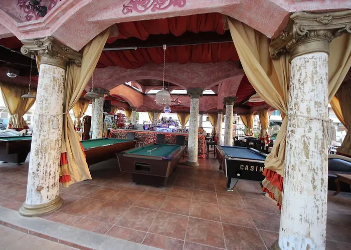 Menada In Karolina סאני ביץ'