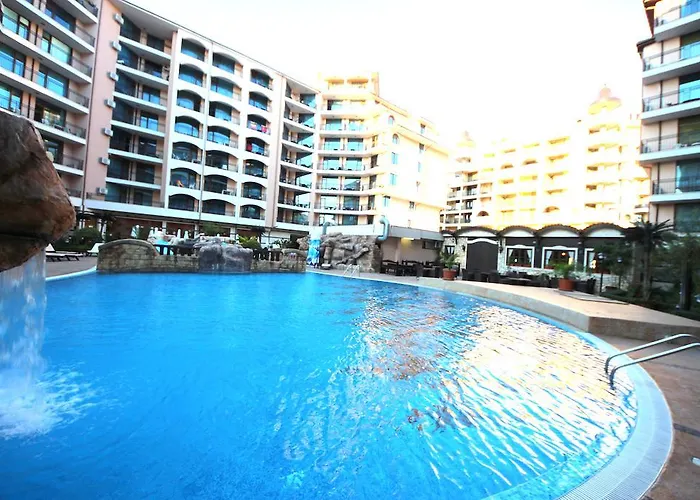 Menada In Karolina סאני ביץ'