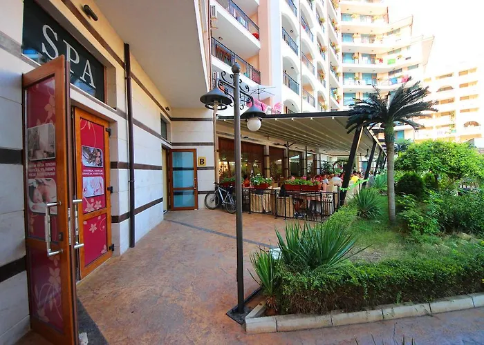 Apartment Menada In Karolina